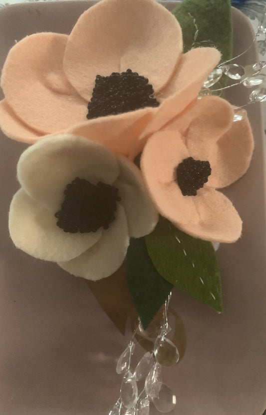 Peachy Keen Poppy Barrette