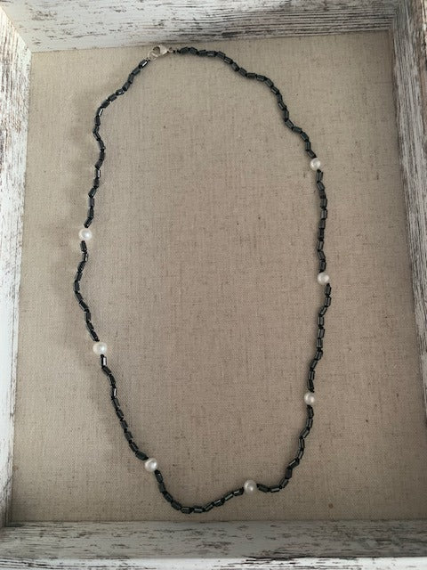 Onyx and pearl Necklace